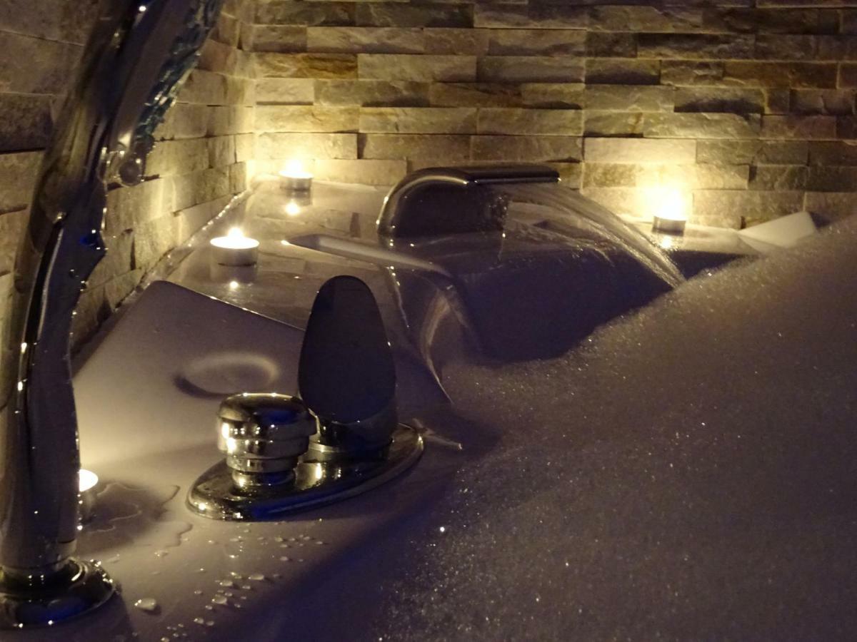 Apartamento Usuaia Con Jacuzzi Lesaka Eksteriør bilde